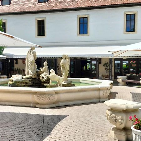 Hotel Medieval Alba Iulia Ngoại thất bức ảnh