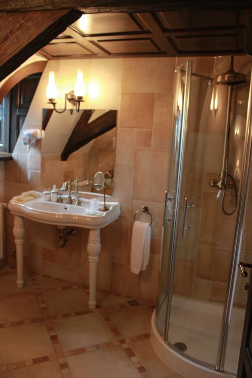 Hotel Medieval Alba Iulia Phòng bức ảnh