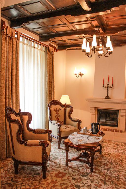Hotel Medieval Alba Iulia Phòng bức ảnh