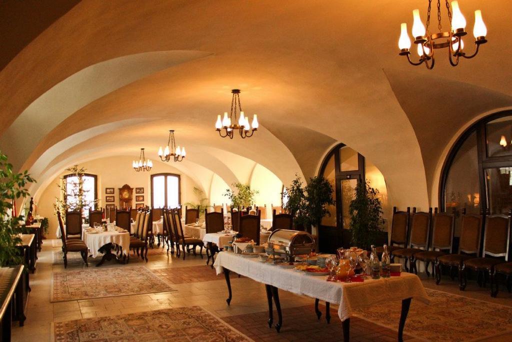 Hotel Medieval Alba Iulia Ngoại thất bức ảnh